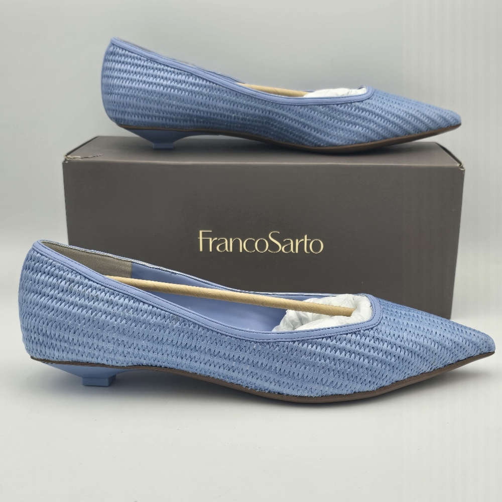 NIB 8.5W Franco Sarto Prella 3 Low-Heel Pumps, Denim Blue Raffia, Wide Width